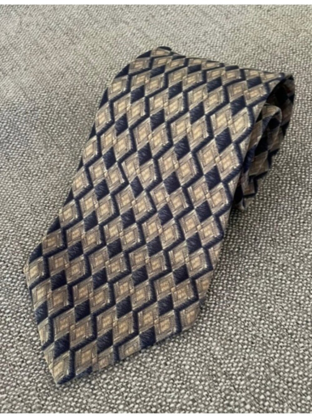 Peter Thomas By Superba 100% Silk Men’s Neck Tie Made In USA Geometric Pattern